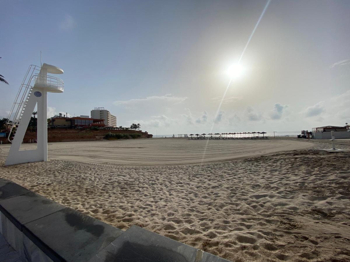 Orihuela Costa 3 Bdr Condo On La Zenia Beach With Patio Eksteriør billede