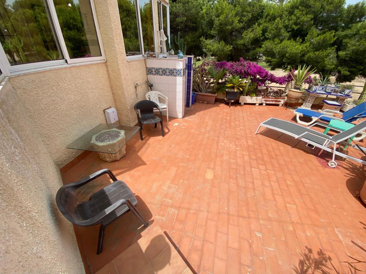 Orihuela Costa 3 Bdr Condo On La Zenia Beach With Patio Eksteriør billede